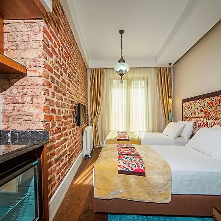 Hotel Azade